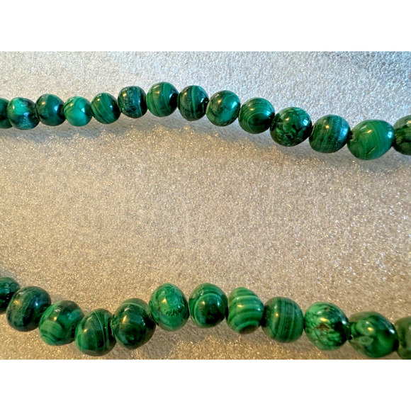 Authentic Malachite Graduated Beaded Necklace Green 24" Heavy - Picture 4 of 7